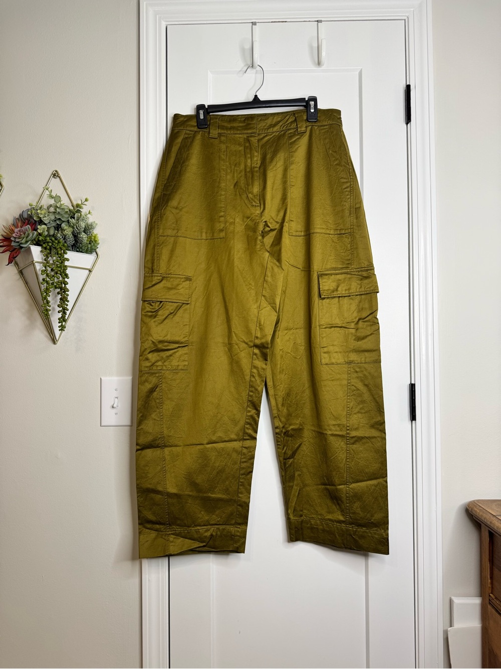 Old Navy Wide Leg Cargo Pant